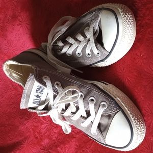 Grey Converse size 7
